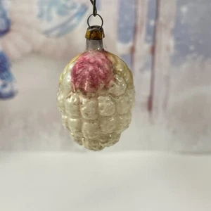 Vintage Glass Outdent STRAWBERRY Mini Feather Tree Christmas Ornament Japan - Picture 1 of 7