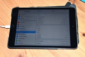 Apple iPad Mini 2 - 32 GB - silber/grau - geringe Akkulaufzeit - Imagen 1 de 8