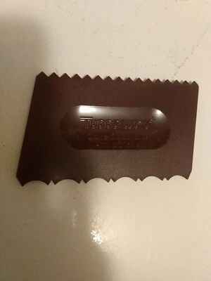 Tupperware гаджет для декоратора тортов 1558-B зубчатый разбрасыватель коричневый б/у в отличном состоянии - Изображение 1 из 4