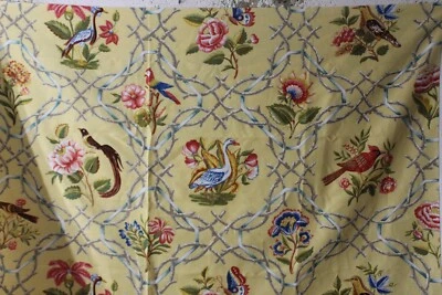 Brunschwig & Fils, Serenata, Estampado a Mano Floral/Pájaros, PORTE o Pieza, Color Amarillo Foto 1 de 4