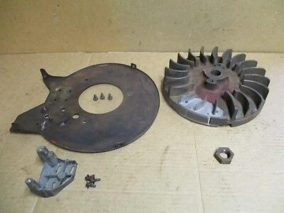 Briggs & Stratton 10HP 243434 Flywheel Speedex Tractor - Image 1 of 4