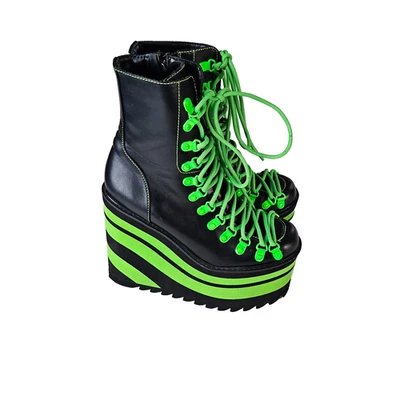 Bota de combate Dolls Kill Club EXX para mujer EE. UU. 8 gótico punk cuña acento verde neón Foto 1 de 4