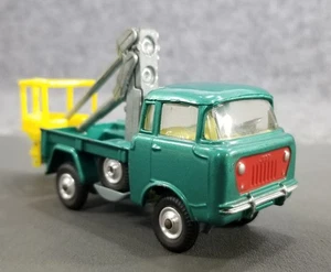 VTG CORGY TOYS WILLYS FC 150 TRUCK W/LIFT DIECAST METAL MADE IN UK NICE - Picture 1 of 11