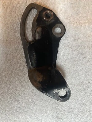 MOPAR 88-91 CHRYSLER LEBARON AC Soporte de montaje de inactivo 2.5 L Foto 1 de 4