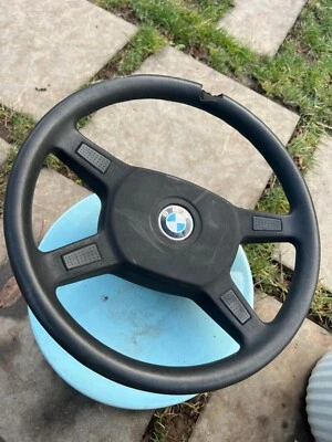 宝马 E30 325i 325e 525i 528e 1984 - 1993 方向盘 4 辐条原始设备制造商 L2 — 第 1/4 张图片