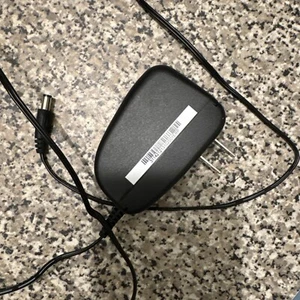 Netgear Adattatore AC 332-10200-02 P030WF120B 12V 2.5A (141) - Foto 1 di 3