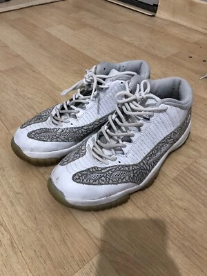 Talla 8 - Jordan 11 Retro Low IE Cobalt 2015 Foto 1 de 4