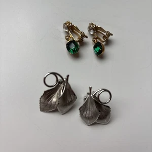 Vintage Estate lot of Two Pairs Of Clip On Earrings Glass Gems Silver Leaves - Picture 1 of 6