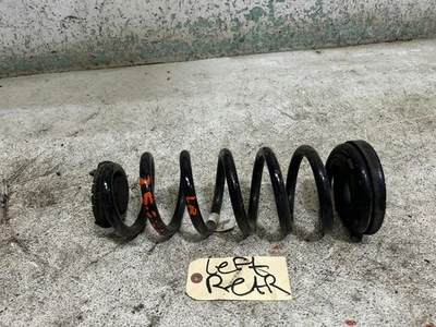 Muelle helicoidal trasero lado conductor o pasajero HYUNDAI SANTA FE 2024 FABRICANTE DE EQUIPOS ORIGINALES  Foto 1 de 3