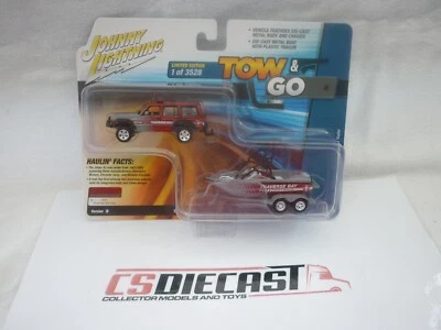 Johnny Lightning 1:64th Scale Truck & Trailer Set Jeep Cherokee & Boat & Trailer - Image 1 of 3