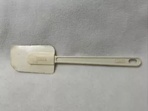 Vtg Pyrex Accessories Rubber Spatula Bowl Scraper Used - Picture 1 of 7