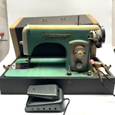 Machine à coudre VINTAGE WINTHROP verte années 1960 avec pédale à pied fabriquée au Japon FONCTIONNE !
