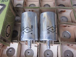 2x 2J27L (RV2, 4P700) USSR HF PENTODE (NEW, NOS, BOXED) old stock - Picture 1 of 3