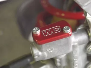 Cubierta de cilindro maestro freno trasero anodizado rojo Works Connection 21-605 - Imagen 1 de 1