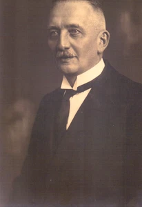 Foto postal JAUER / Silesia hombre en traje, foto Heinrich Baum años 10 - Imagen 1 de 1