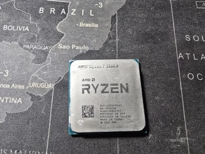 AMD Ryzen 7 5800X – Ottime condizioni – Scatola originale – No dissipatore - Immagine 1 di 2