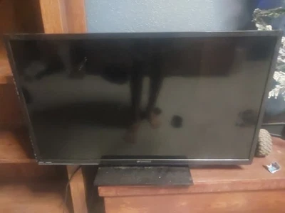 Sceptre 32-Inch LED HDTV with HDMI and USB Inputs - Image 1 of 2