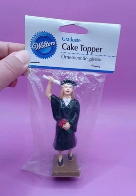 Винтажная фигурка Wilton «Женщина» выпускник украшение для торта блондинка 2006 новая из старых запасов - Изображение 1 из 4