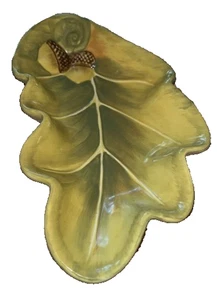 Plato de caramelo de bellota y hoja Pfaltzgraff Serie Plymouth Acción de Gracias 9 en cosecha - Imagen 1 de 3