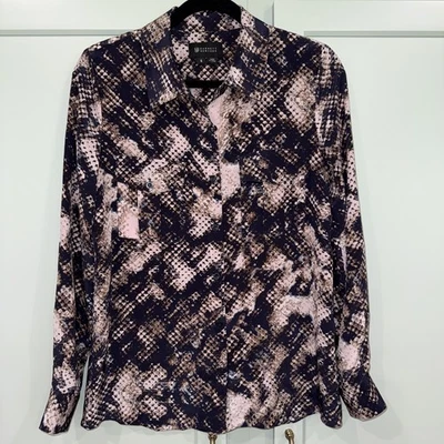 Blusa Barneys New York 100% Seda Estampado Piel de Serpiente Talla Pequeña Azul Marino Tostado Foto 1 de 4