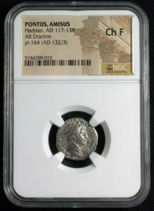 Dracma Argento dell'Imperatore Romano Adriano Ponto Amiso Capricorno rovescio NGC Ch F - Foto 1 di 3