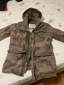 Abercrombie & Fitch Redfield Jacket Men Small. Great quality, Heavy Jacket - Picture 1 of 3