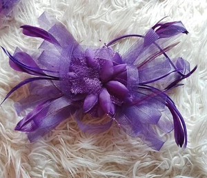 Lila Fascinator. Neu ohne Etikett. - Bild 1 von 1