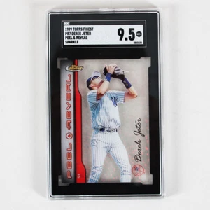 1999 Topps Finest Derek Jeter Graded Card #PR7 Peel & Reveal Sparkle - SGC 9.5 - Picture 1 of 2