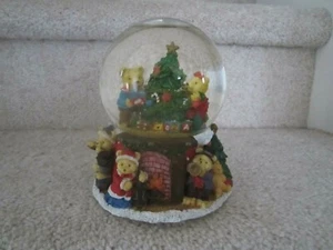 Christmas Teddy Bear Holiday Musical Snow Globe with Snow Motion - Picture 1 of 8