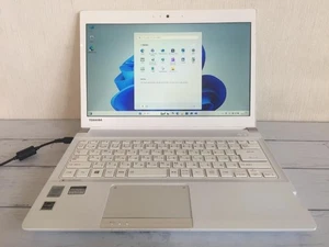 Toshiba Laptop dynabook R73/PWQ Core i3-4100M RAM 8GB HDD 1TB Win11 Office 2021 - Picture 1 of 16