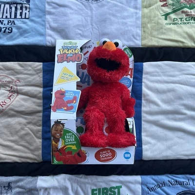 Sesame Street Tickliest Tickle Me Elmo 2021 nuevo en caja paquete nuevo desgaste Foto 1 de 4