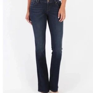 NWOT Kut from the Kloth Meryl High Rise Bootcut Dark Indigo Jeans Size 14 - Picture 1 of 9