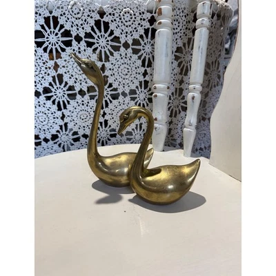Par de estatuillas de cisne vintage de latón macizo decoración moderna de mediados de siglo Foto 1 de 4