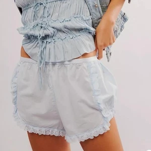 Free People Intimately Shorts Cream Size S UK 8 Forget Me Not Shorties Lounge - Picture 1 of 7