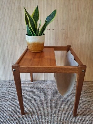 Fab Vintage 1960s Danish Brdr Furbo Spottrup Teak Magazine Rack Side Table - Image 1 of 4