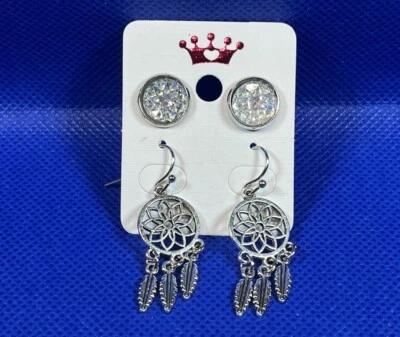 Juego de 2 aretes colgantes de plata florales con plumas de sueño boho y pendientes de cristal Foto 1 de 3