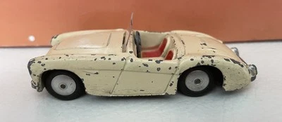 CORGI TOYS - 300 AUSTIN HEALEY SPORTS ROADSTER - White - Good - Unboxed - Image 1 of 4