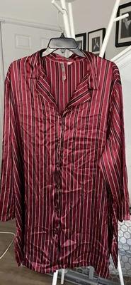 Camisón Cacique de poliéster satinado a rayas rojas ropa de salón talla grande 22/24 Foto 1 de 4