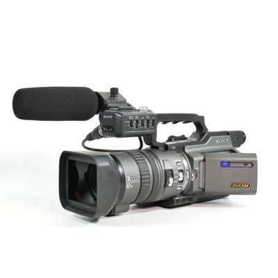 Sony DSR-PD150P Professional 3CCD / DVCAM Mini DV Broadcast Camcorder TESTED - Image 1 of 4