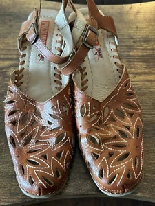 Pikolinos Leather Laser Cut Sling Back Wedge Shoes Womens Sz EU 37 US 6.5-7 - Picture 1 of 5