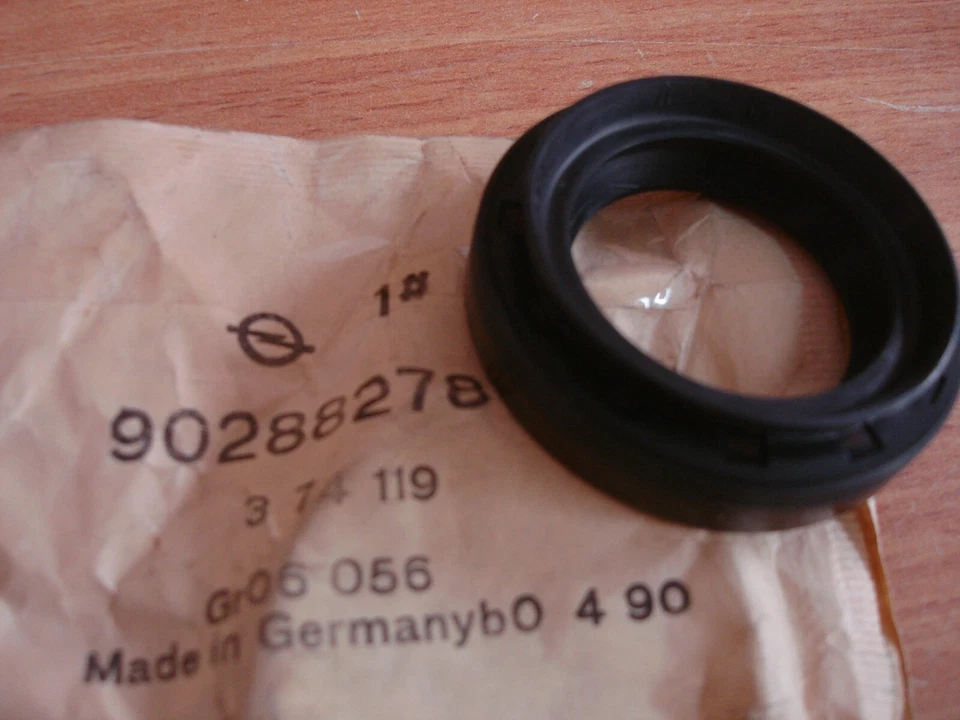 Sello de aceite del eje de transmisión para Opel Vauxhall 35x54x10/15 90182165 90288278 OEM Foto 1 de 1