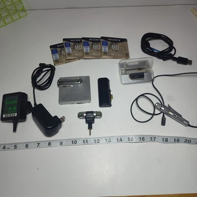 Sony MZ-N10 NetMD Recorder Player + Stand, Remote, 4 Blank MDs (No Battery) - Image 1 of 4