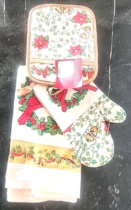 Holiday 3 Piece Set Towel Potholder Oven Mitt Christmas Cardinal Holly - Picture 1 of 6