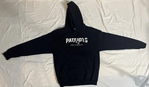 NFL Patriots Football Hoodie Men’s Medium Navy Blue Team Apparel Sweatshirt - Picture 1 of 7