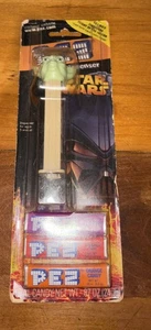Star Wars Yoda Collectible PEZ - Picture 1 of 4