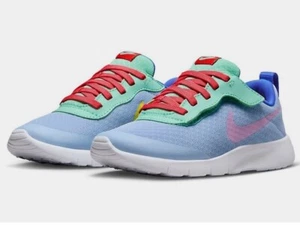 New Adorable Nike Tanjun EZ Girls Athletic Shoes Size 13.5 C No tying needed! - Picture 1 of 10