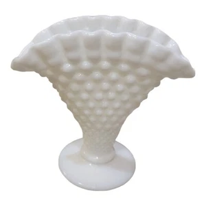 Fenton Vintage 4" White Milk glass Ruffled Fan Hobnail bud Vase Wedding Shower - Picture 1 of 13