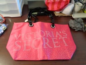 Victoria's Secret Large Weekender Getaway Satin Bag Tote PInk  NWT $68