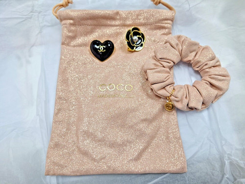 Cionondoli Chanel Cuore e Camelia con Bellezza Capelli Set Novità