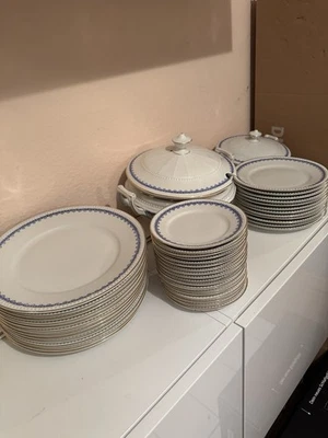 Hutschenreuther Arzberg Bavaria 2939 Goldrand Tafelservice Set für 12 Personen - Bild 1 von 4